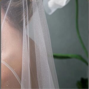 Fingertip Fine Glitter veil, Barely there sparkle veil, Silver glitter veil